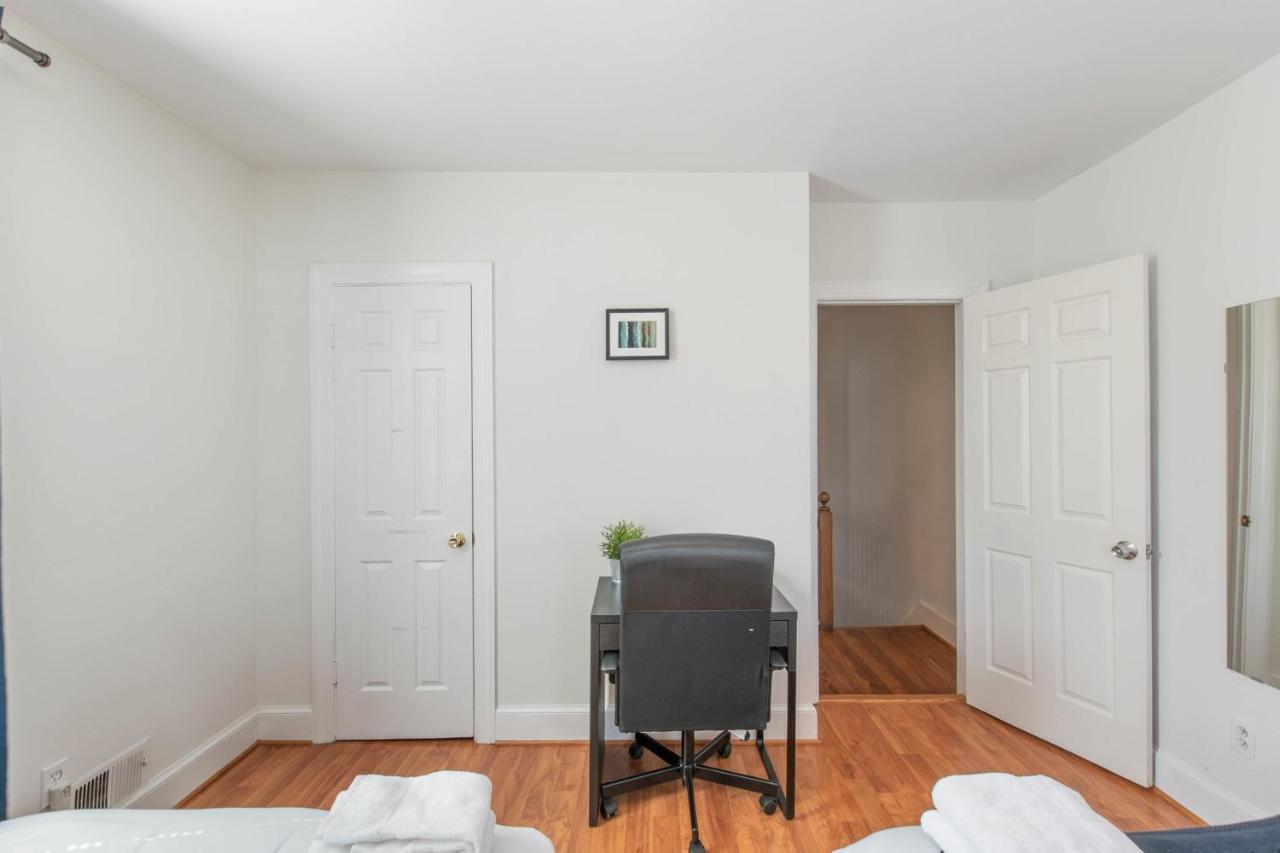 3Br Colonial House With Parking By Cozysuites Alexandria Zewnętrze zdjęcie